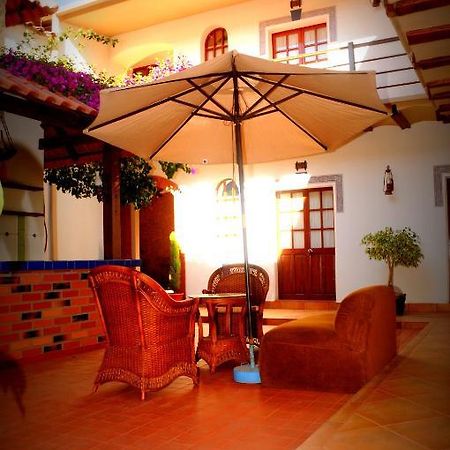 La Escondida Hostal Sucre Exterior foto