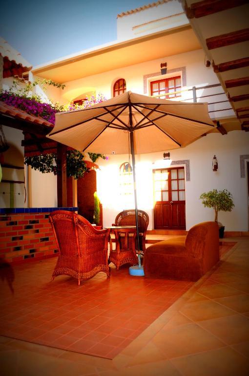 La Escondida Hostal Sucre Exterior foto