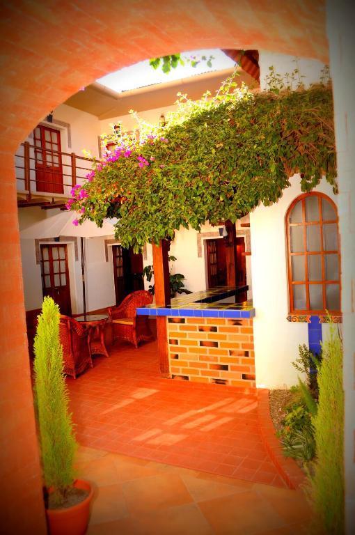 La Escondida Hostal Sucre Exterior foto